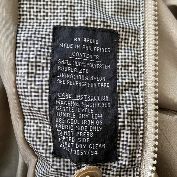 Mariel 80’s/90’s Vintage Raincoat Taupe Size Small​ - Picture 4 of 15